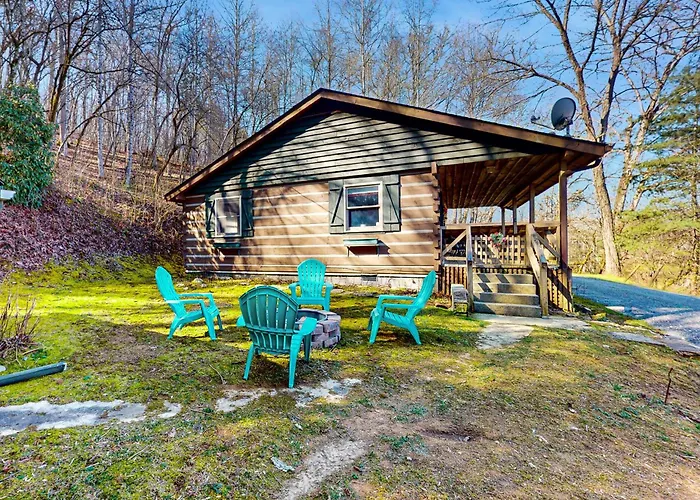 2 Bed 2 Bath Vacation Home In Whittier II