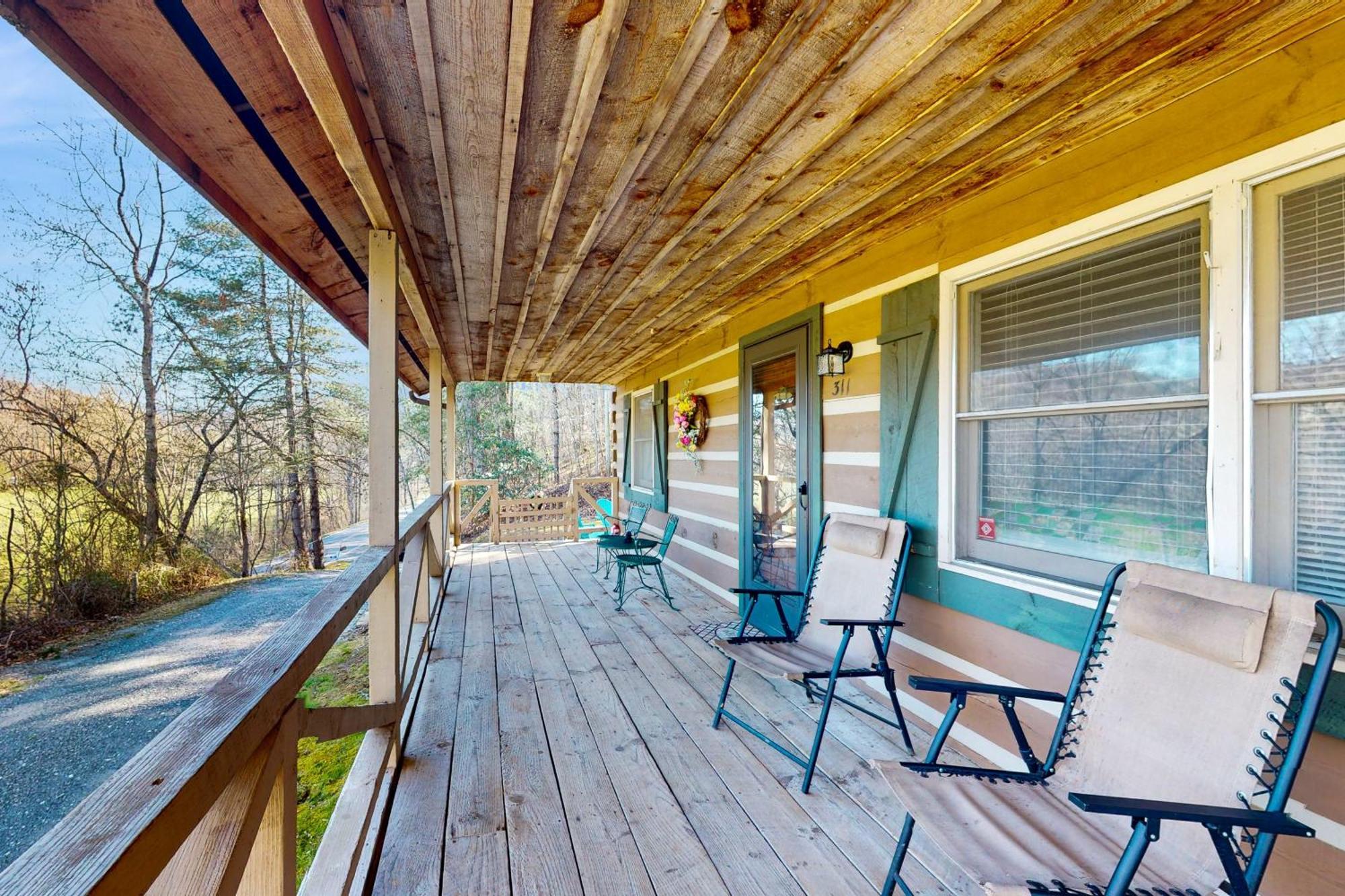 2 Bed 2 Bath Vacation In Ii Whittier